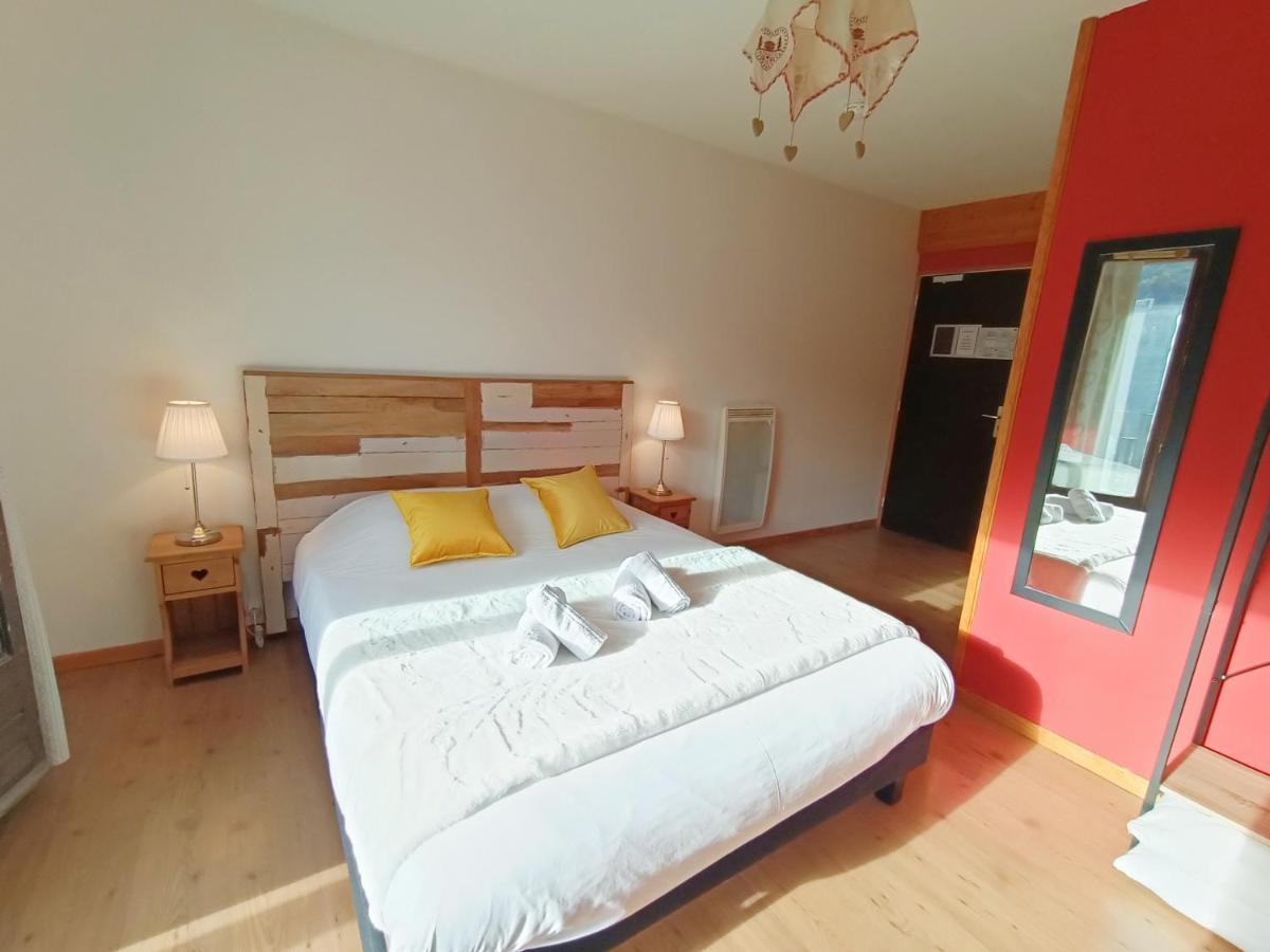 Hotel Plein Soleil Алос Екстериор снимка